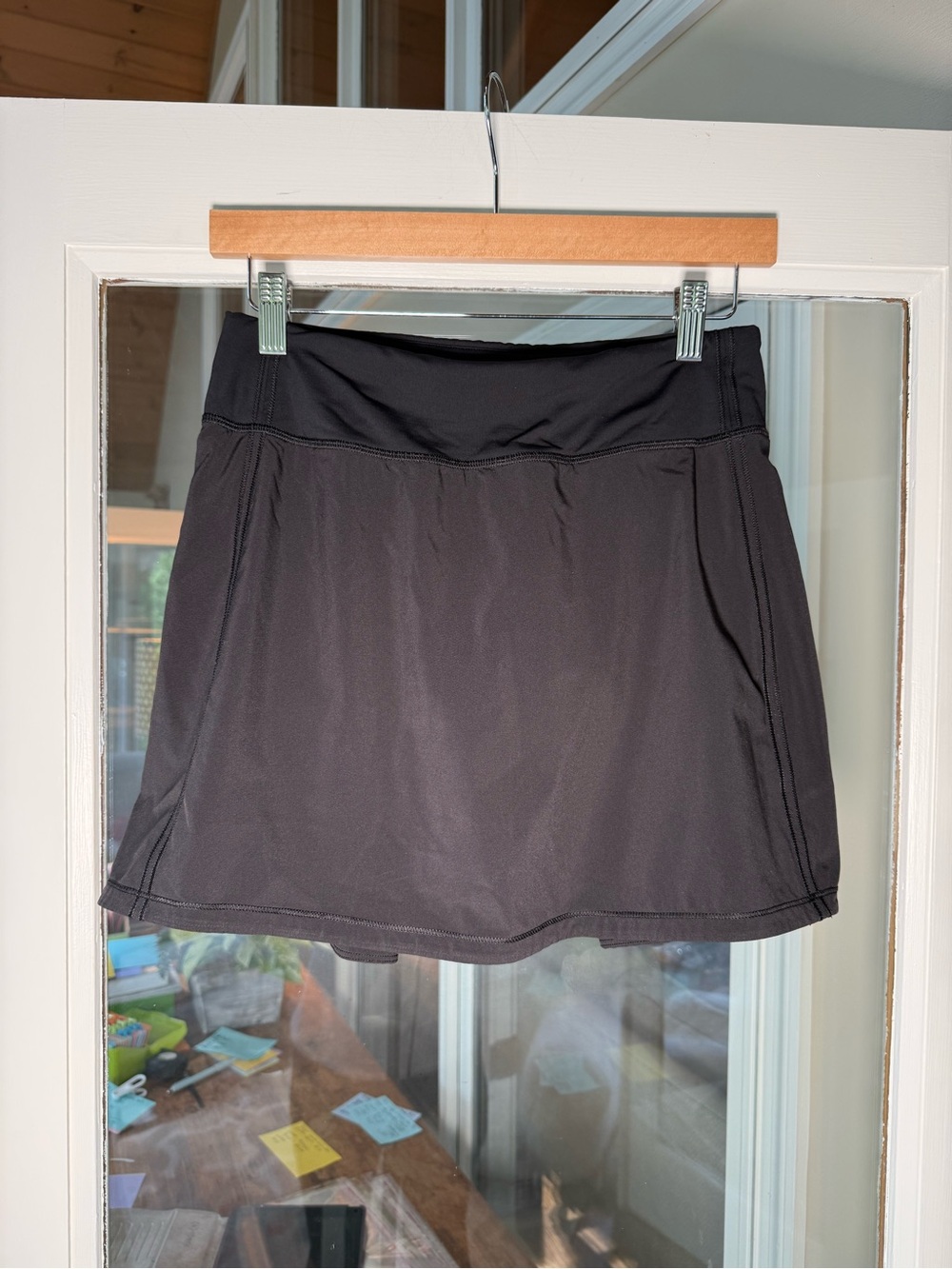 lululemon Black Sz 4 GUC Black Performance Skort. Clean smoke free, smoke free
